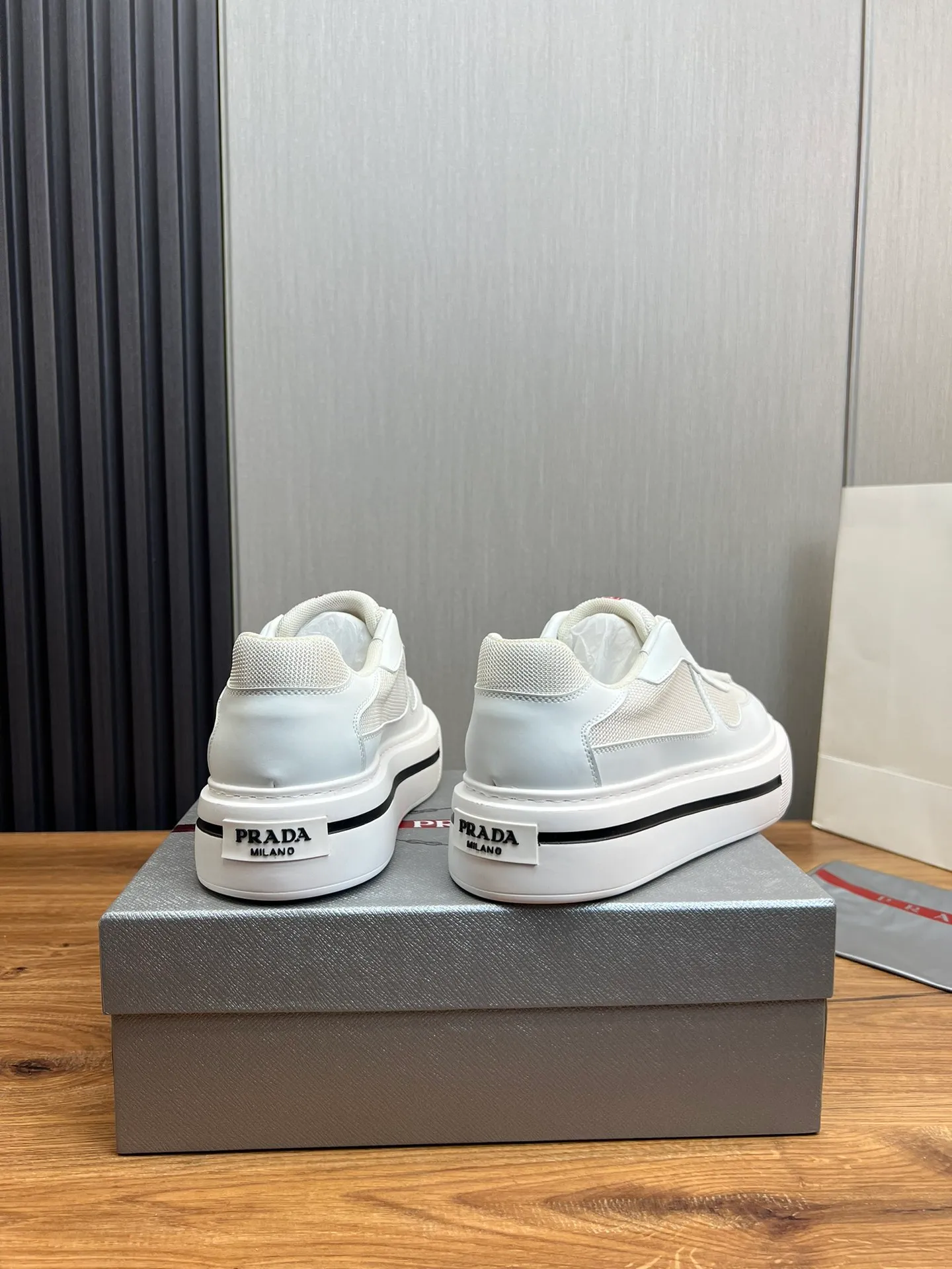 Men's shoes 💰580💰 [PRADA] Men's shoes are popular in the counter, official website is synchronized, 1 high-quality shipment ✔️Original fly-woven cowhide + cowhide lining, 1🆚1 replica, original sole, 38-45 (45 customized, non-refundable)